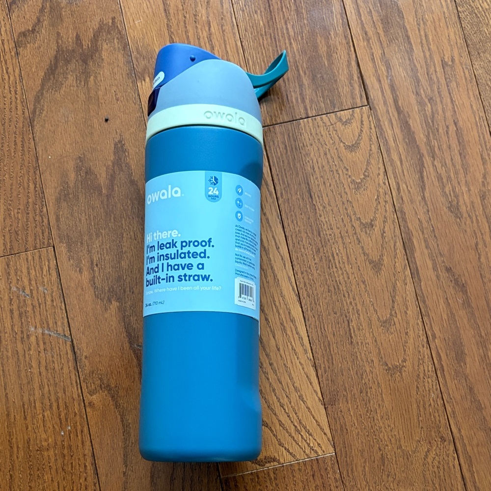Owala Blue Insulated Water Bottle with Built-in Straw